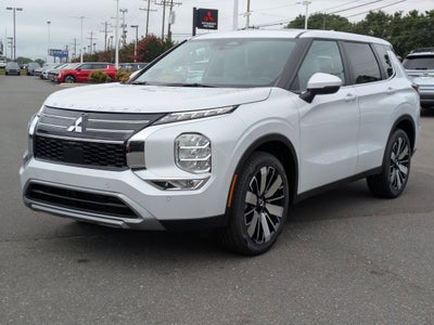2025 Mitsubishi Outlander SE