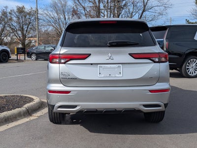 2024 Mitsubishi Outlander SE