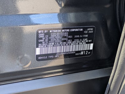 2025 Mitsubishi Outlander SE