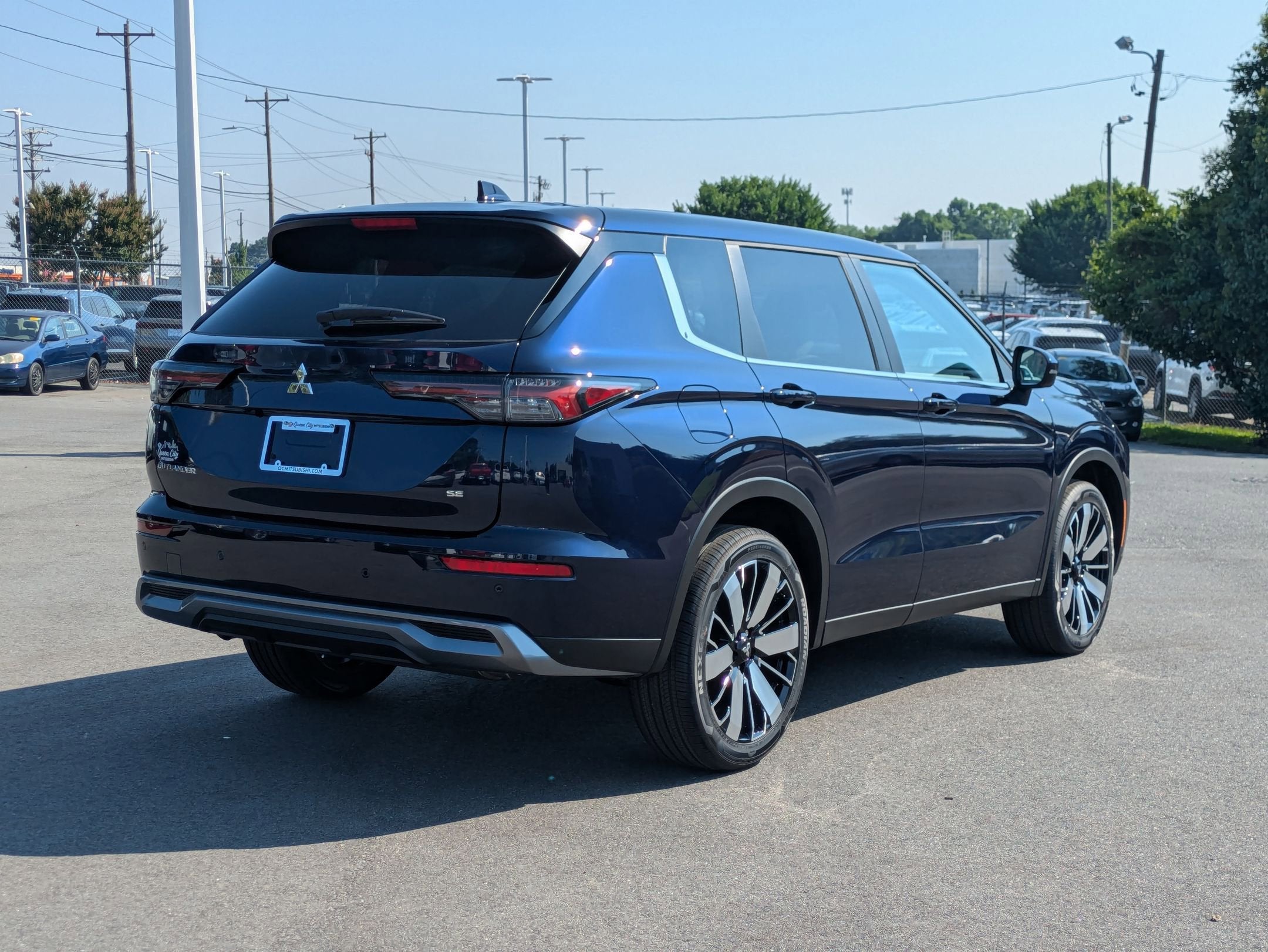 2025 Mitsubishi Outlander SE