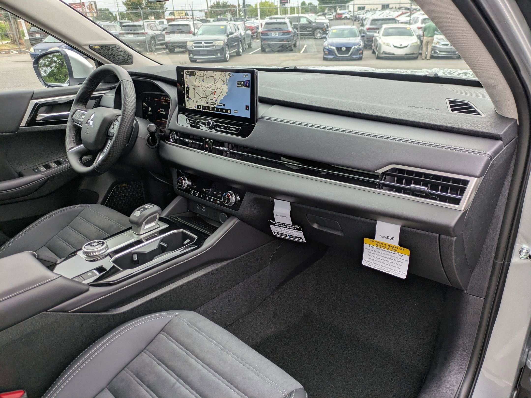 2025 Mitsubishi Outlander SE