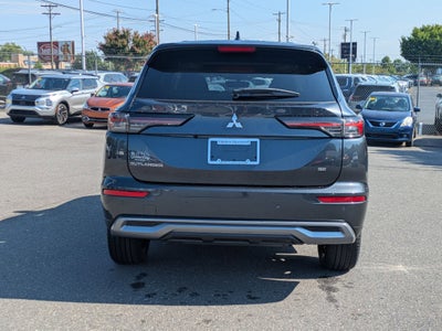 2025 Mitsubishi Outlander SE