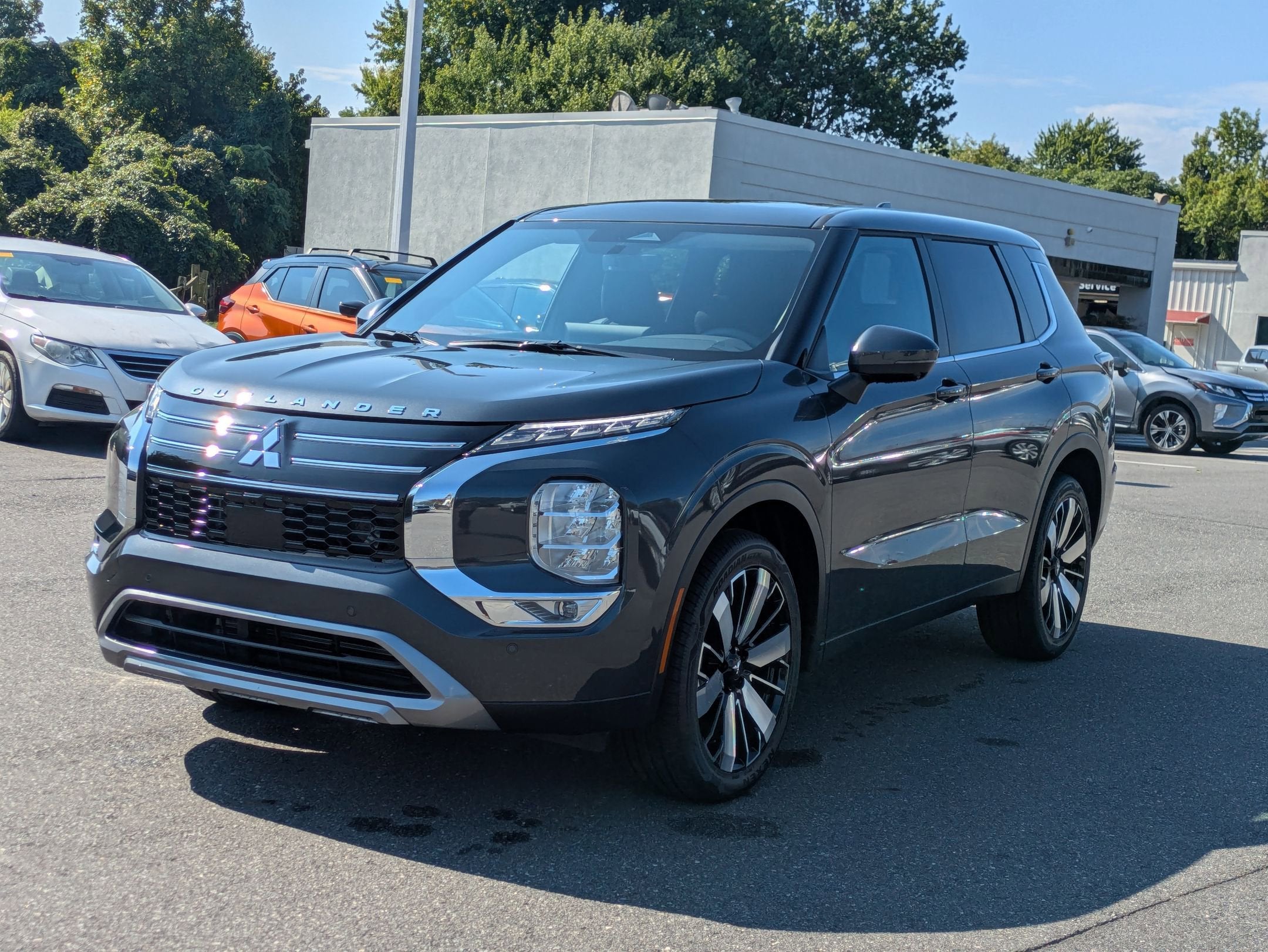 2025 Mitsubishi Outlander SE