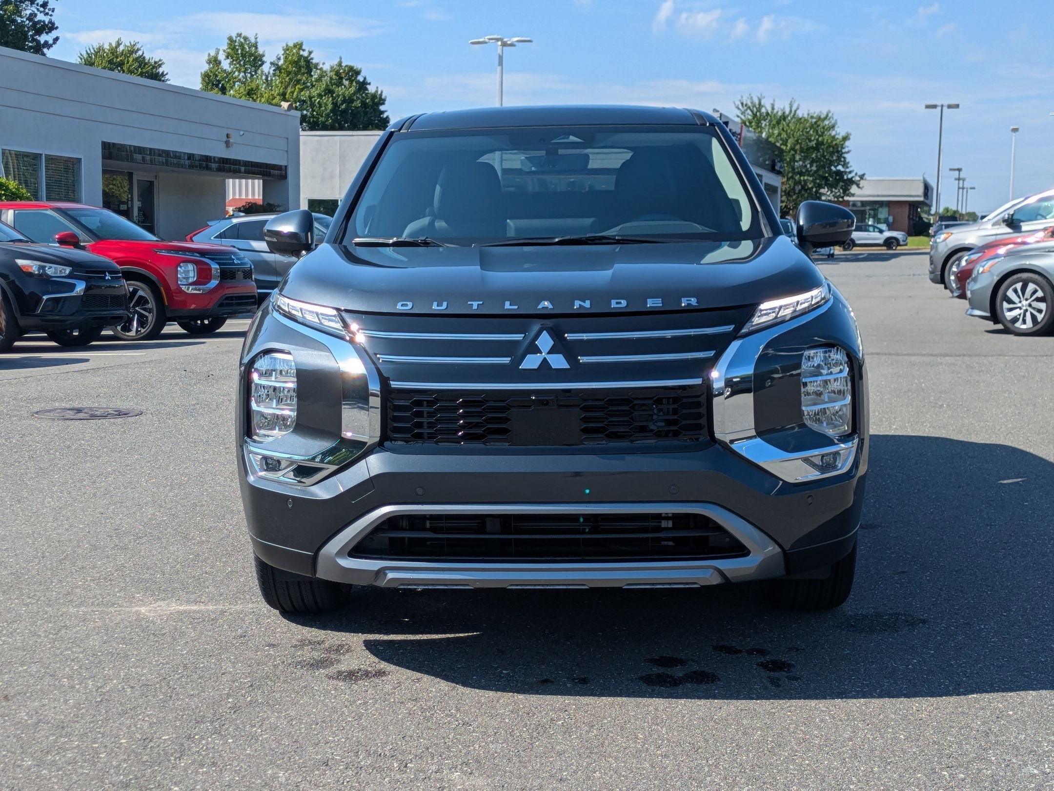 2025 Mitsubishi Outlander SE