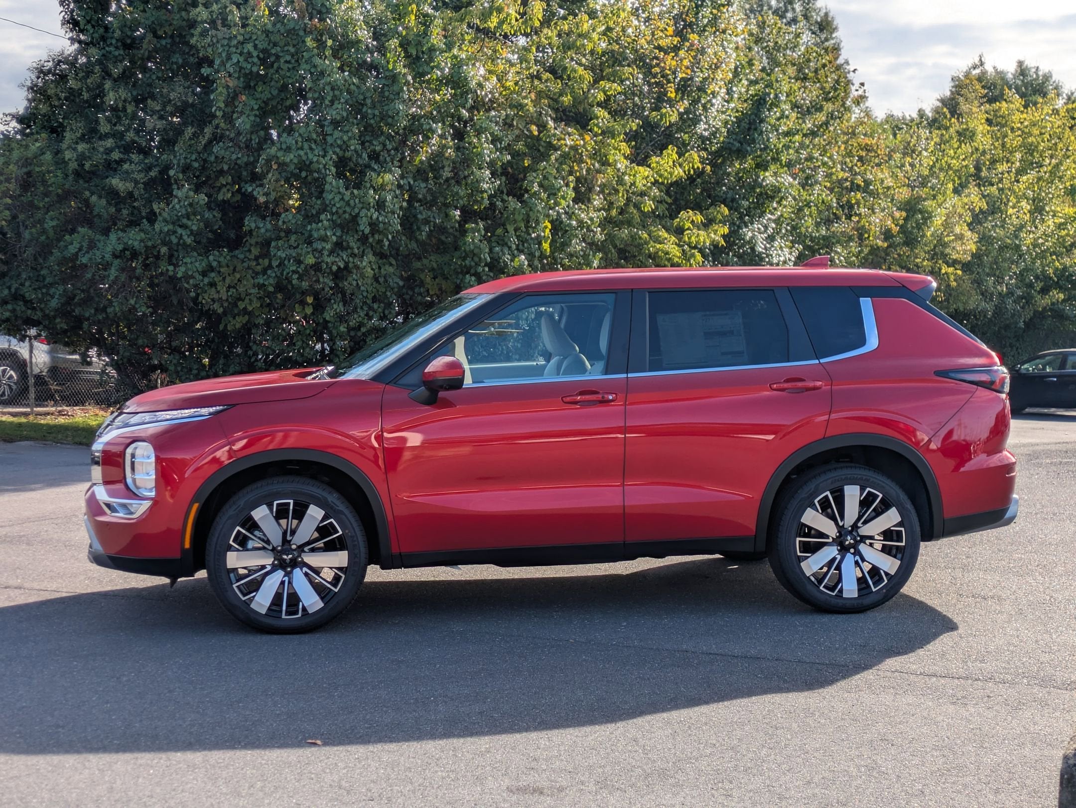 2025 Mitsubishi Outlander SE