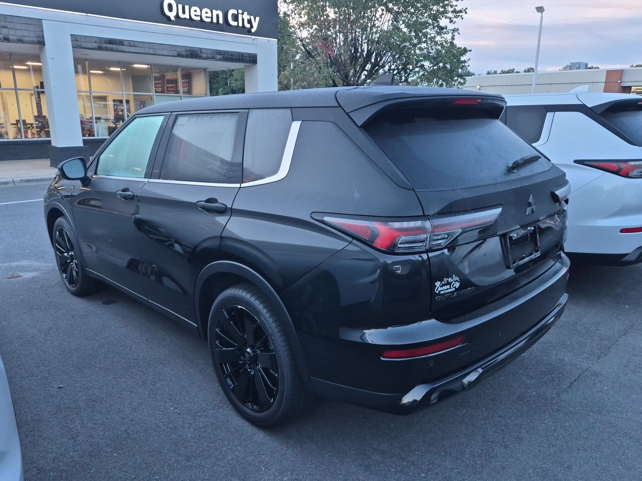 2026 Mitsubishi Outlander LE