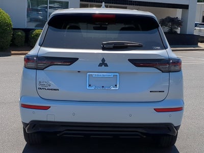 2026 Mitsubishi Outlander LE