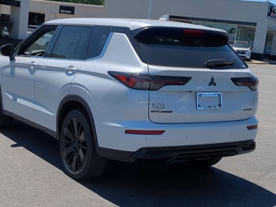 2026 Mitsubishi Outlander LE