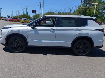 2026 Mitsubishi Outlander LE