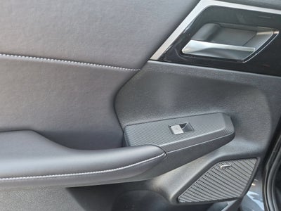 2026 Mitsubishi Outlander LE