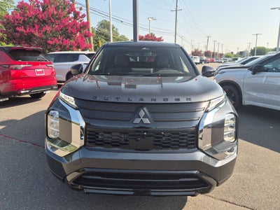 2026 Mitsubishi Outlander LE