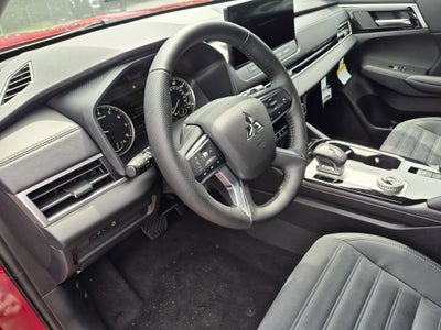 2026 Mitsubishi Outlander LE