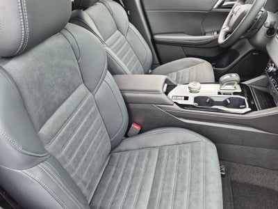 2026 Mitsubishi Outlander LE