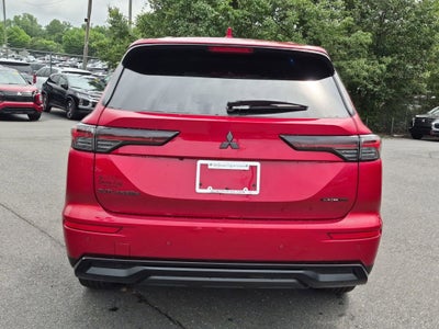 2026 Mitsubishi Outlander LE