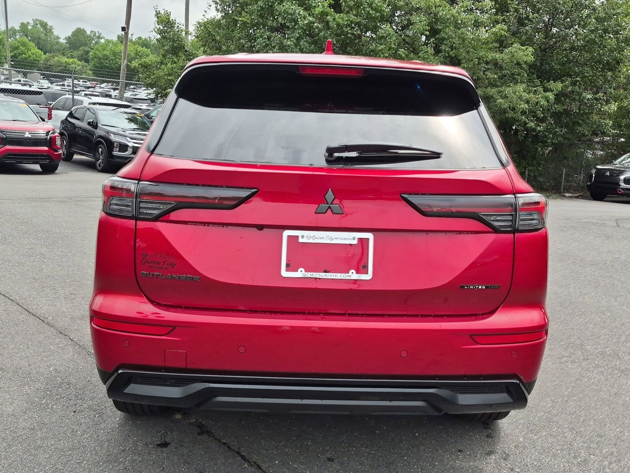 2026 Mitsubishi Outlander LE