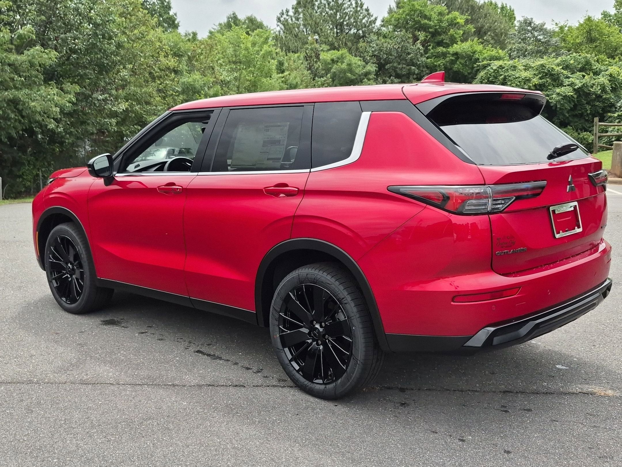 2026 Mitsubishi Outlander LE
