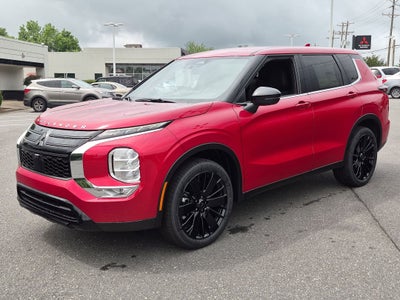 2026 Mitsubishi Outlander LE
