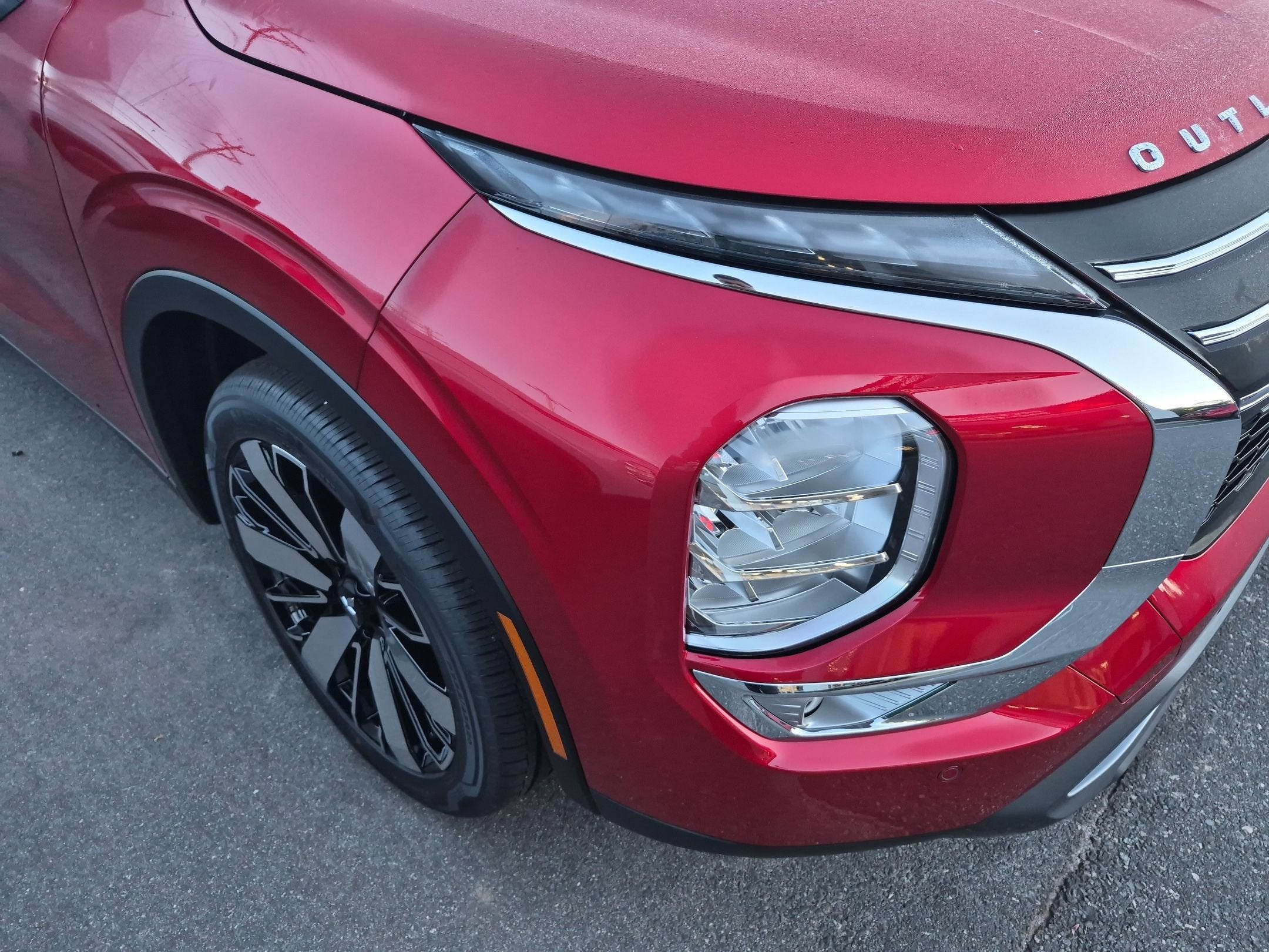 2026 Mitsubishi Outlander SE