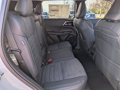 2026 Mitsubishi Outlander SE