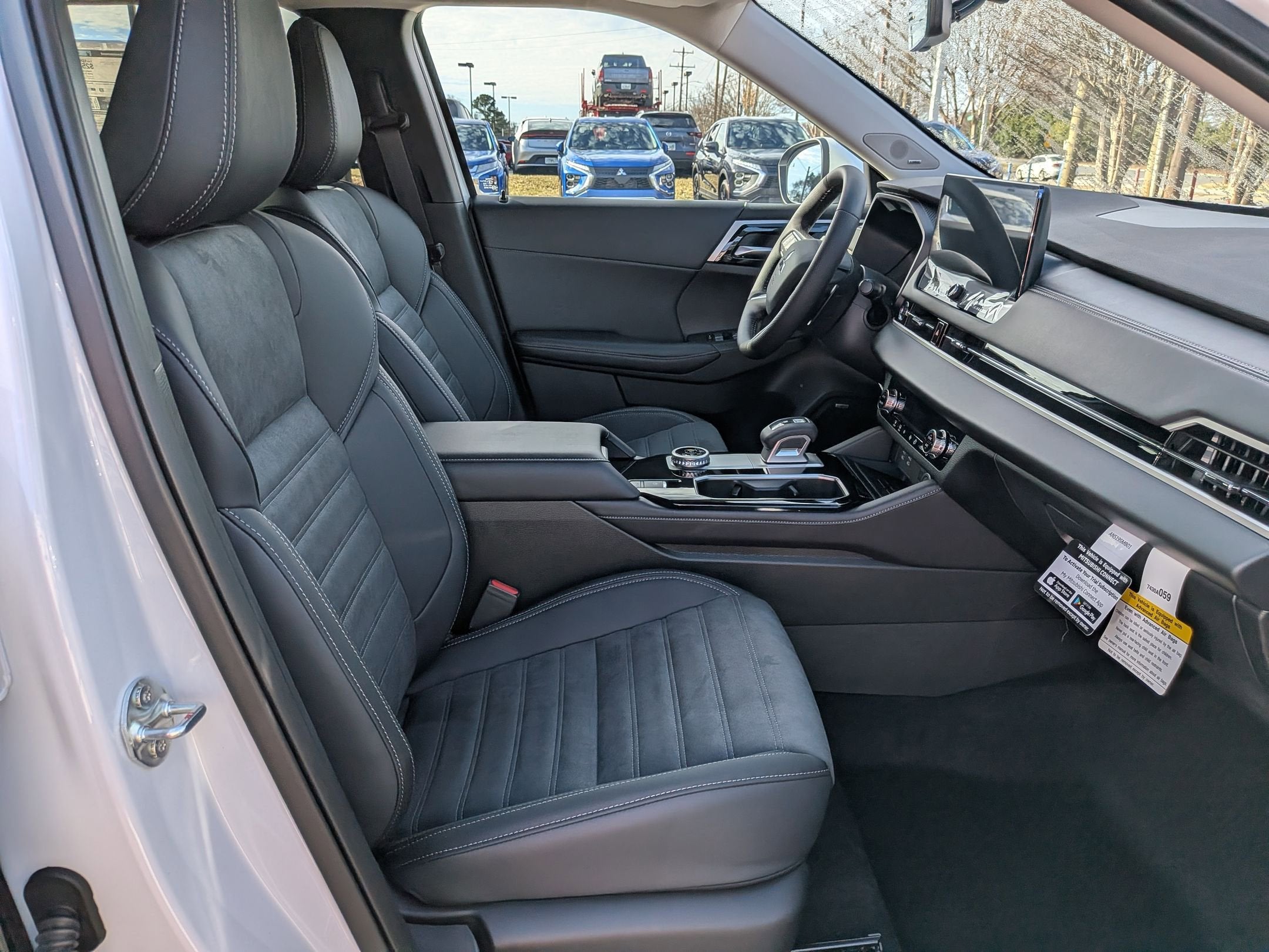 2026 Mitsubishi Outlander SE