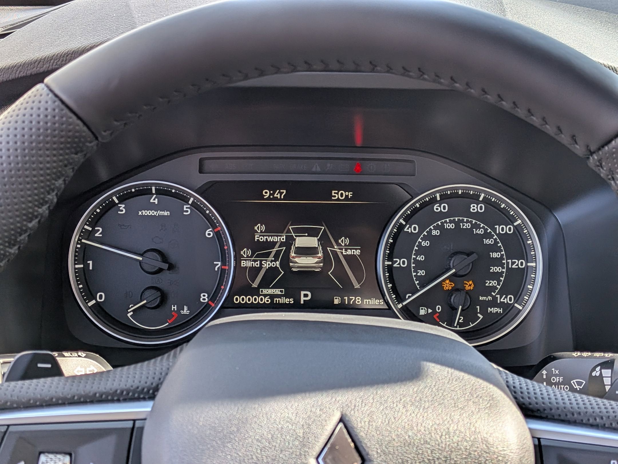 2026 Mitsubishi Outlander SE