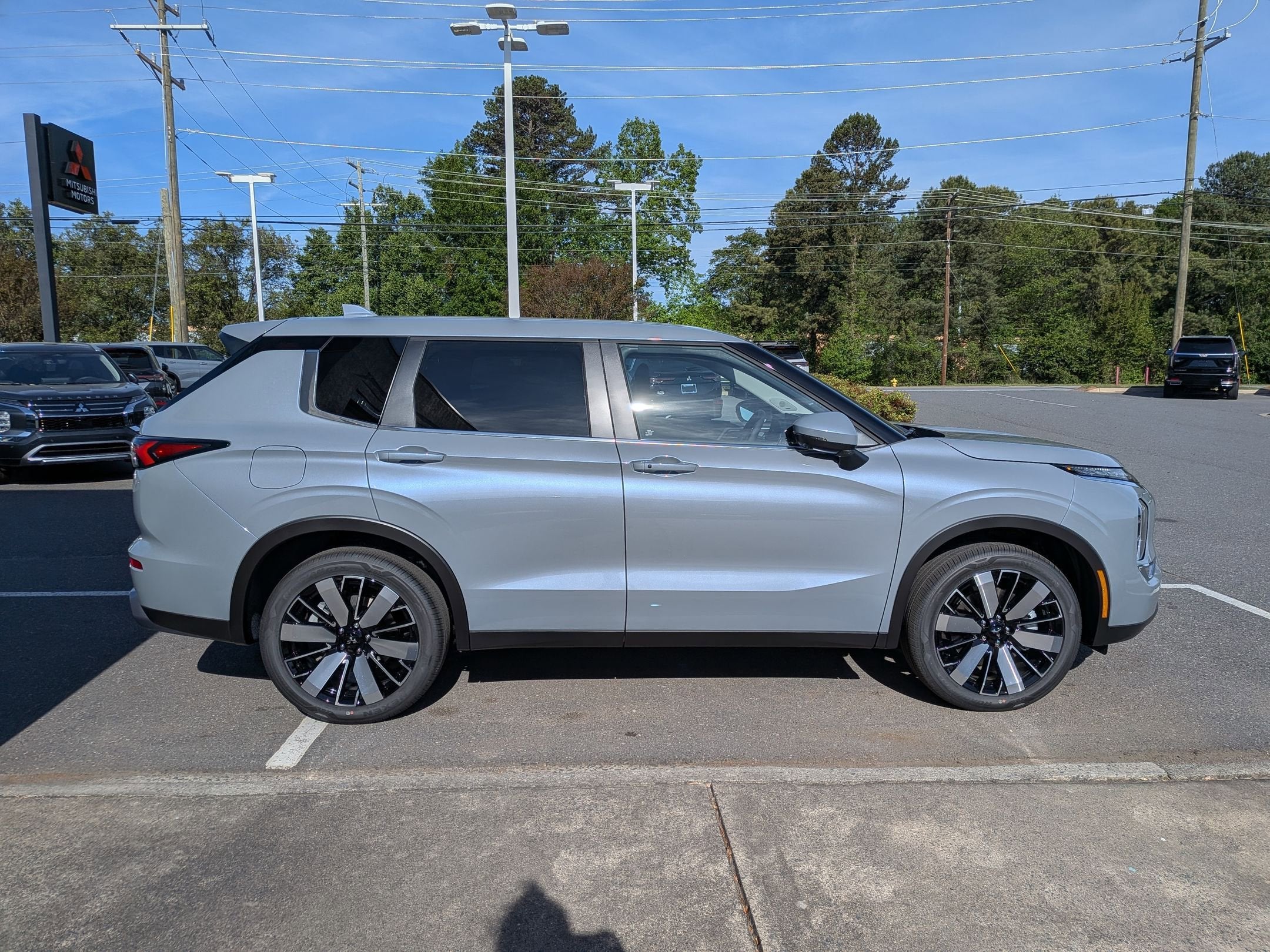 2026 Mitsubishi Outlander SE