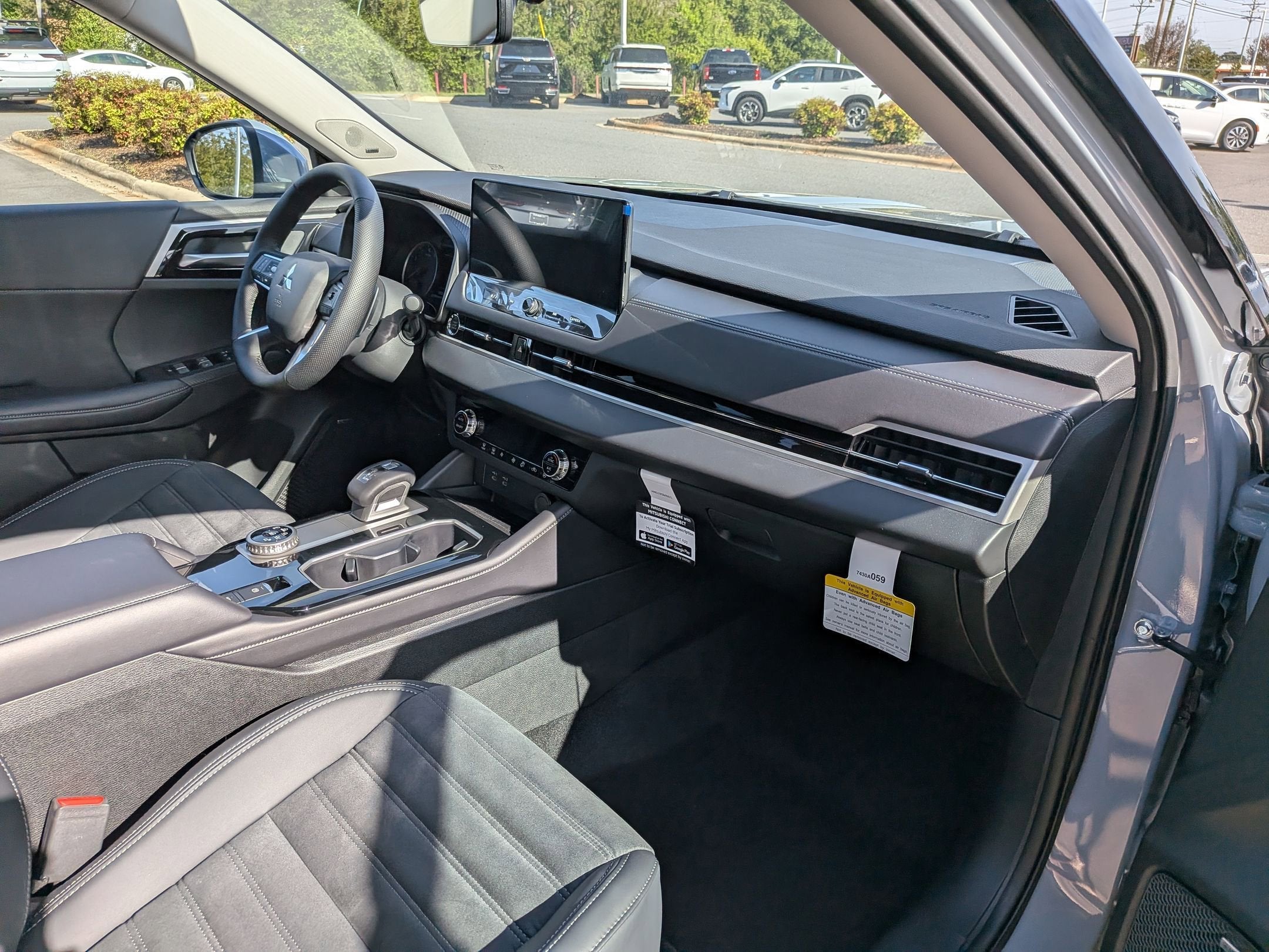 2026 Mitsubishi Outlander SE