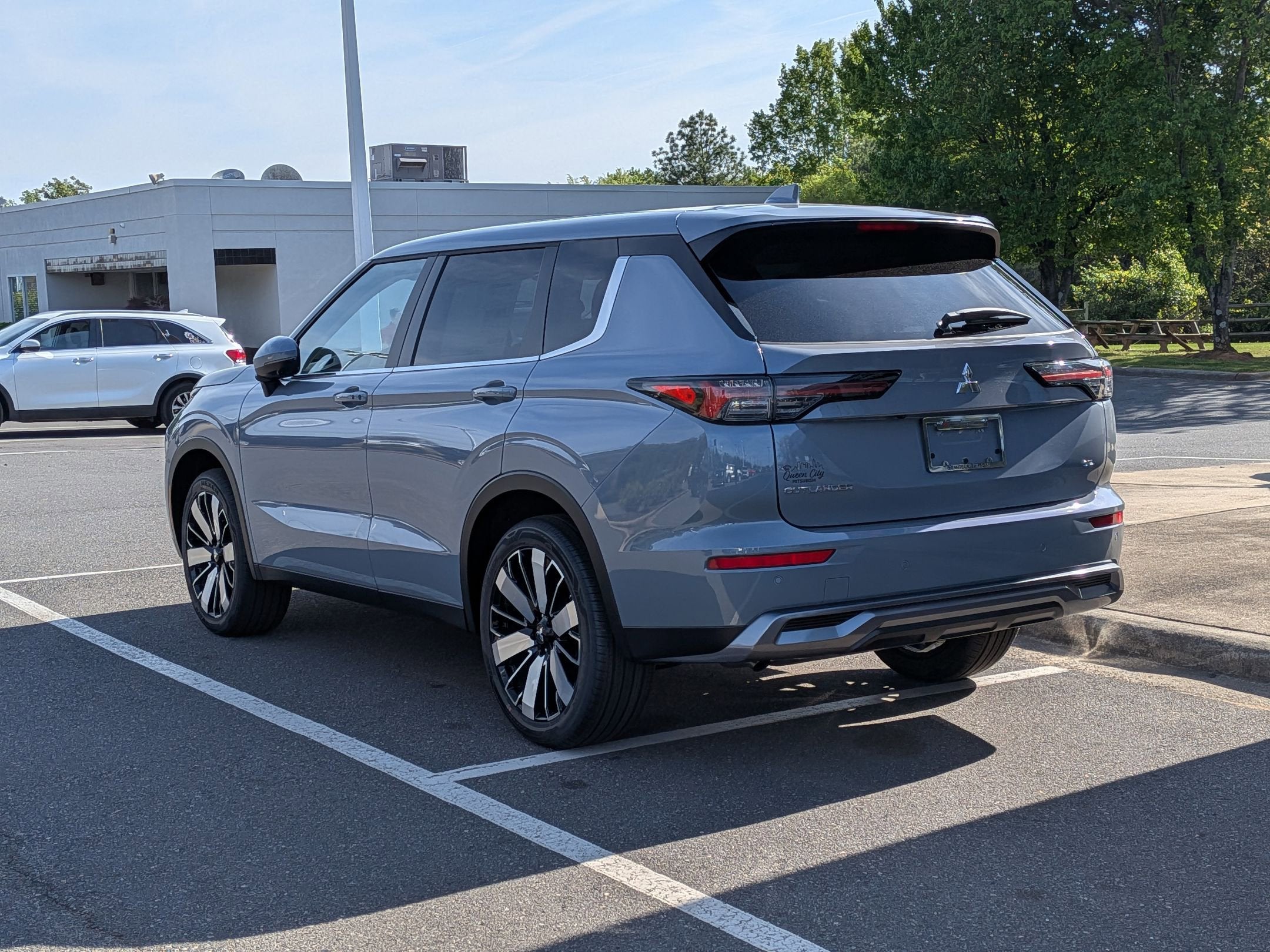 2026 Mitsubishi Outlander SE