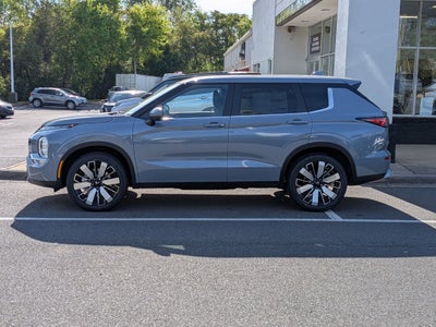 2026 Mitsubishi Outlander SE