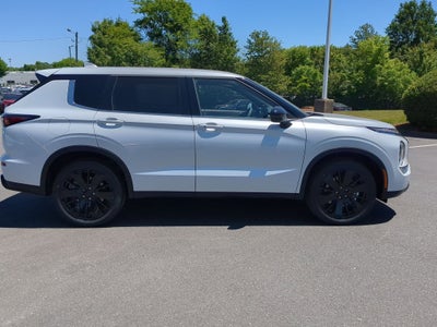 2026 Mitsubishi Outlander LE