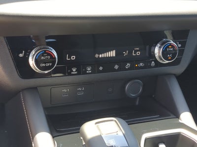 2026 Mitsubishi Outlander LE