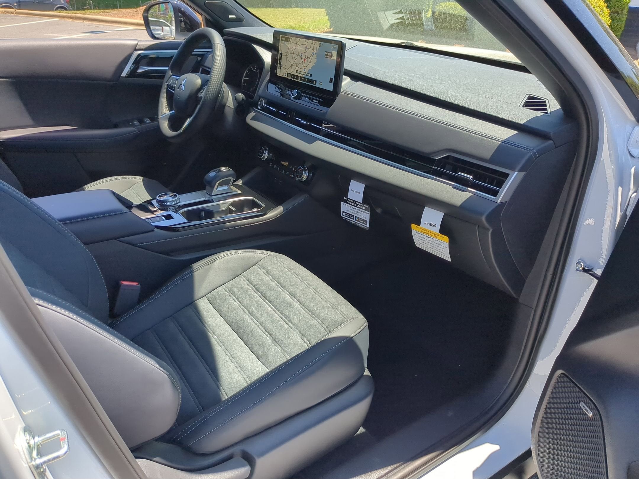 2026 Mitsubishi Outlander LE