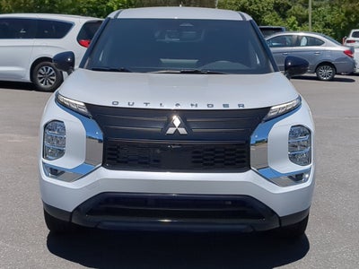 2026 Mitsubishi Outlander LE