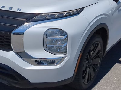 2026 Mitsubishi Outlander LE
