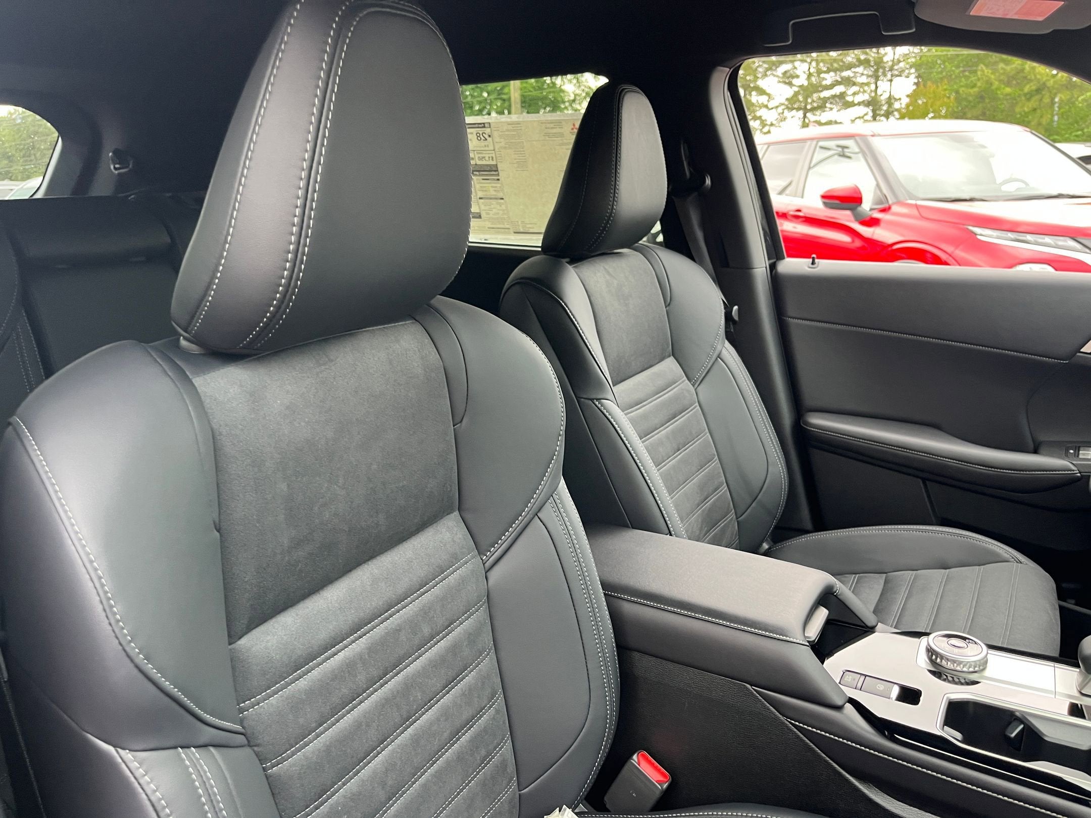 2026 Mitsubishi Outlander LE