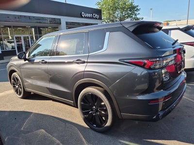 2026 Mitsubishi Outlander LE