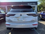 2026 Mitsubishi Outlander LE