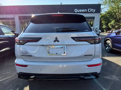 2026 Mitsubishi Outlander LE