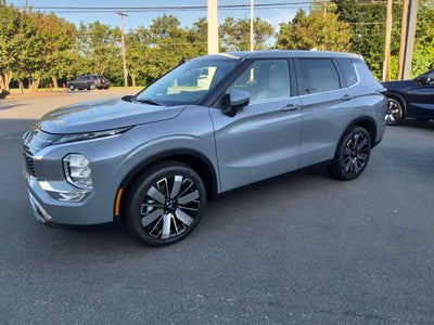 2026 Mitsubishi Outlander SE