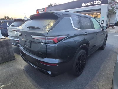 2026 Mitsubishi Outlander LE