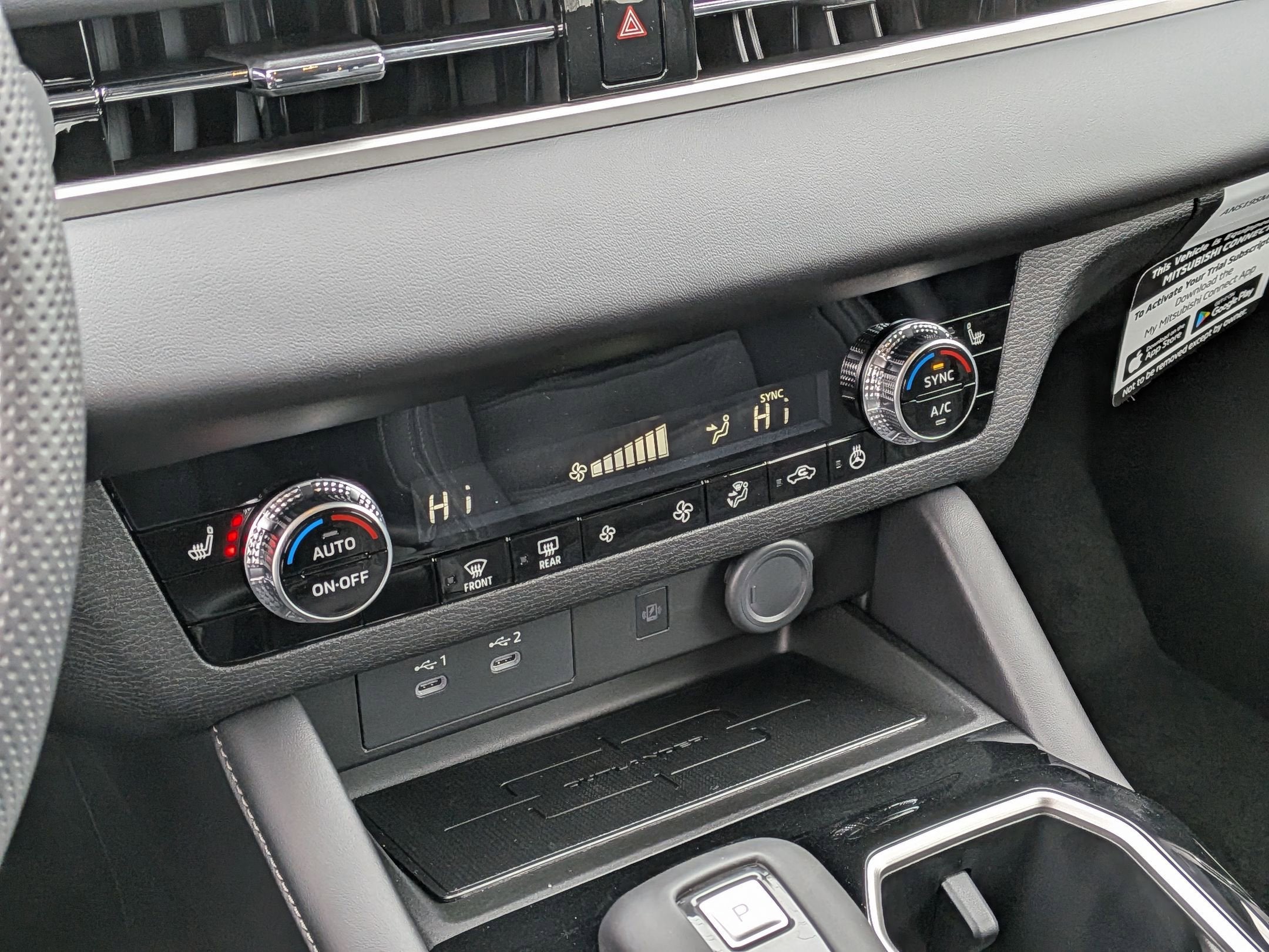 2026 Mitsubishi Outlander SE