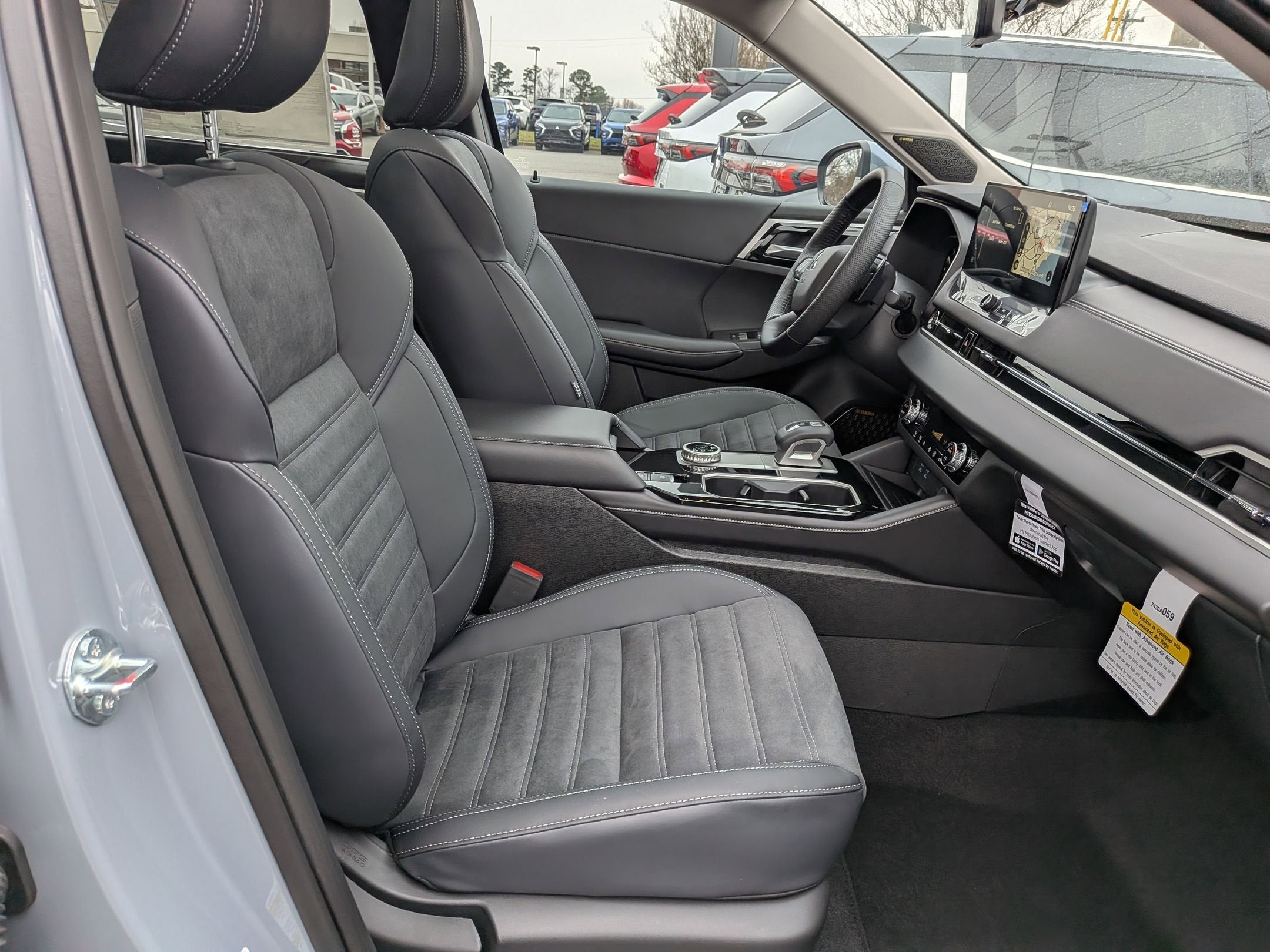 2026 Mitsubishi Outlander SE