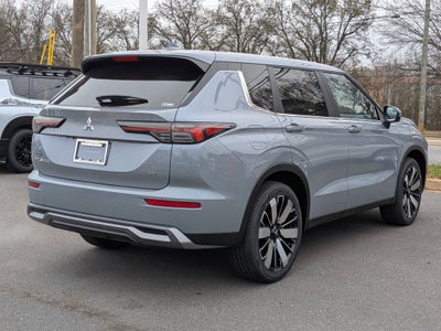 2026 Mitsubishi Outlander SE