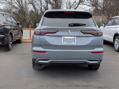 2026 Mitsubishi Outlander SE