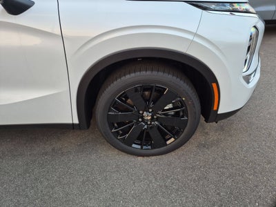2026 Mitsubishi Outlander LE
