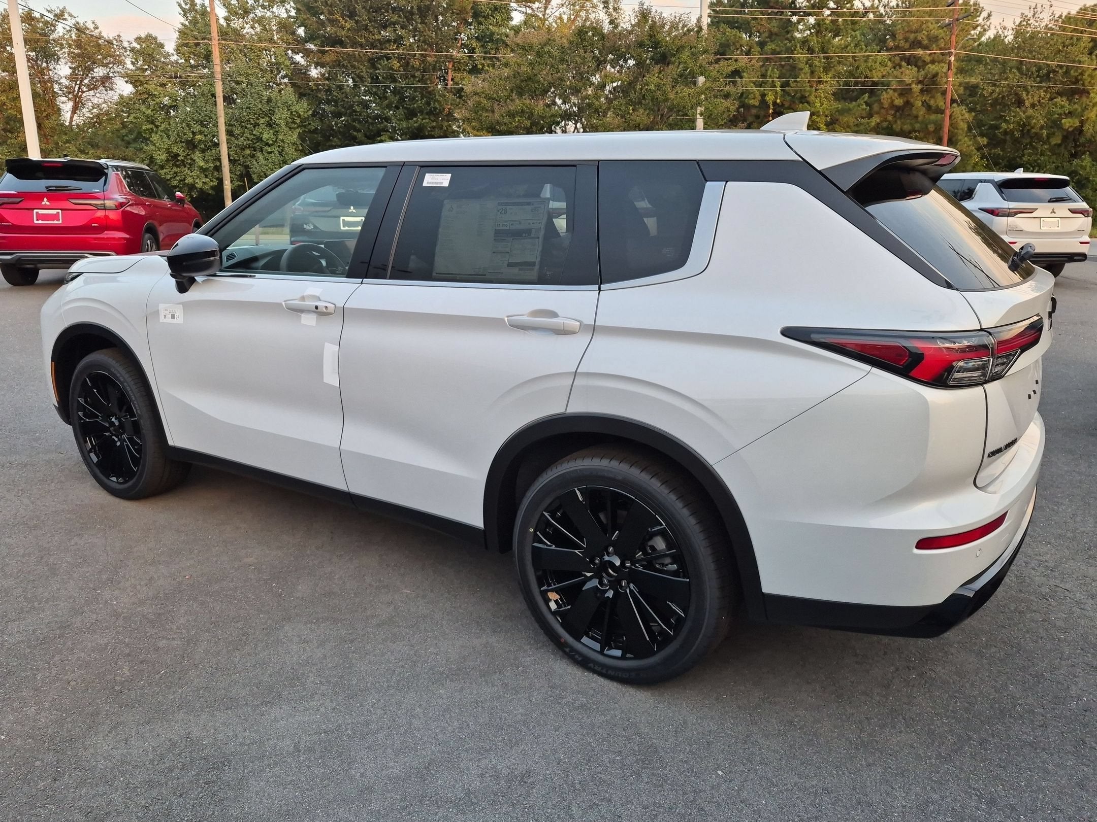 2026 Mitsubishi Outlander LE