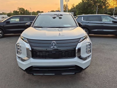 2026 Mitsubishi Outlander LE
