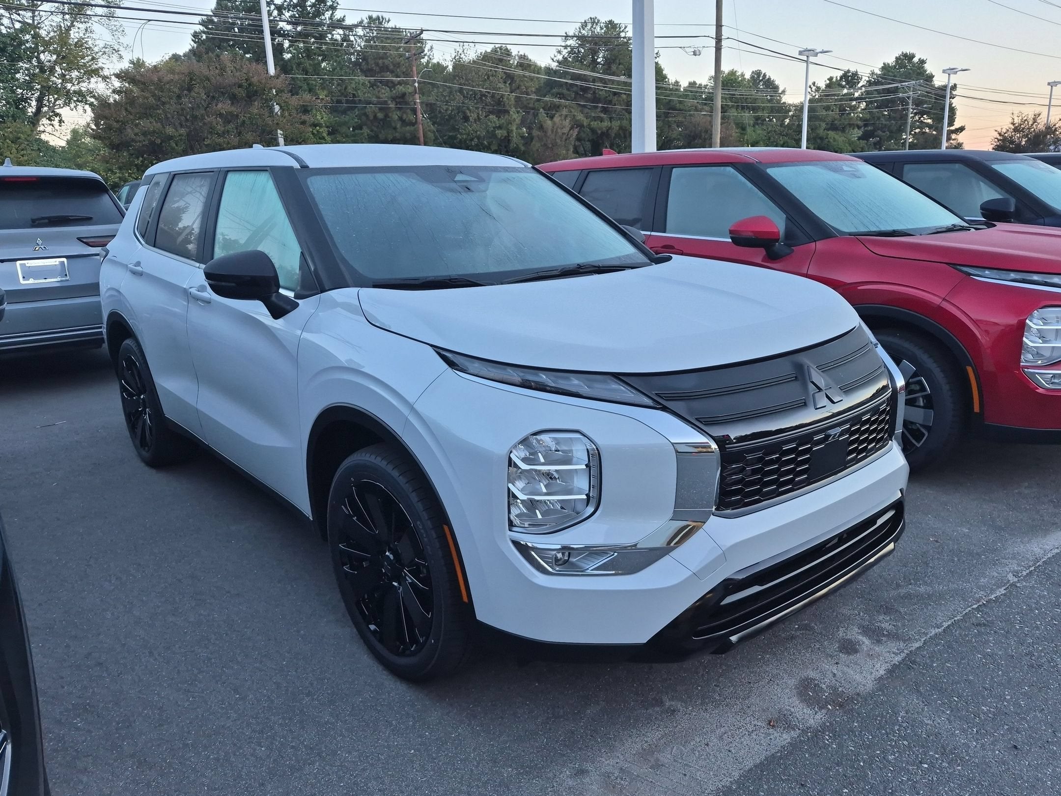 2026 Mitsubishi Outlander LE