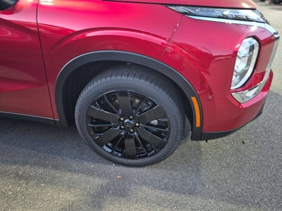2026 Mitsubishi Outlander LE