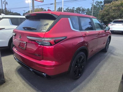 2026 Mitsubishi Outlander LE